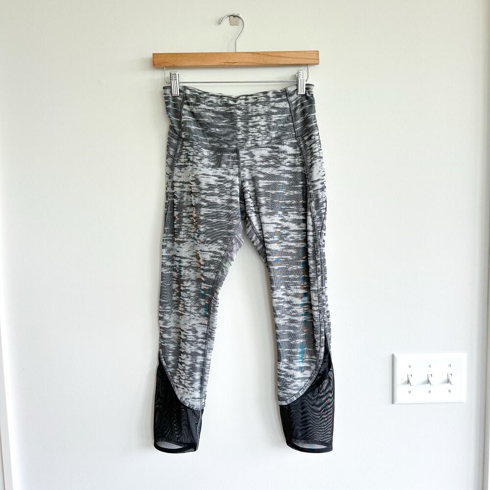 Lululemon Beat The Heat Tight Mesh Leggings Gray Jacquard 8 - Picture 2 of 11